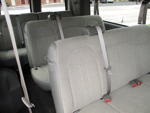 Used 2019 Chevrolet Express 3500 LS RWD image 27