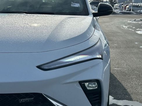 New 2026 Buick Envista Sport Touring image 10