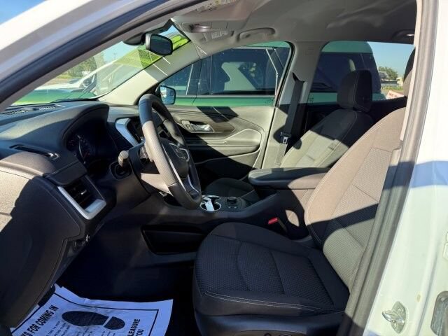 Used 2022 GMC Terrain SLE w/ Driver Convenience Package AWD/4WD image 11