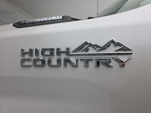 Used 2024 Chevrolet Silverado 3500 High Country AWD/4WD image 69
