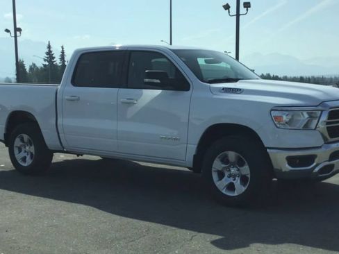 Used 2022 RAM 1500 Big Horn AWD/4WD image 2