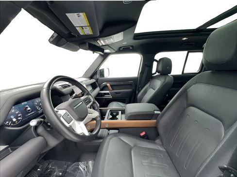 Used 2022 Land Rover Defender 110 X-Dynamic SE AWD/4WD image 20