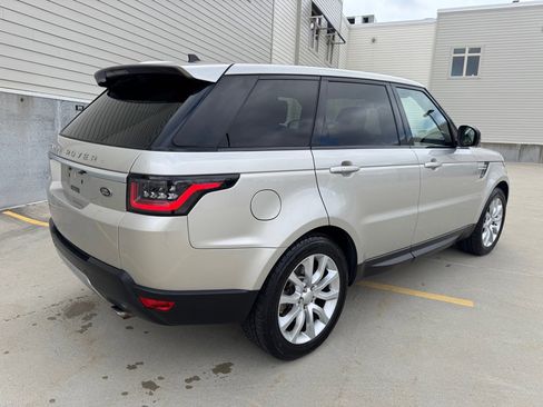 Used 2016 Land Rover Range Rover Sport HSE image 3