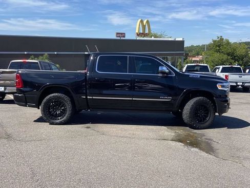 Used 2025 RAM 1500 Limited AWD/4WD image 2