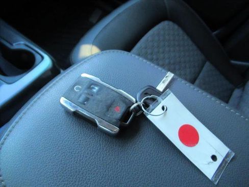 Used 2019 Chevrolet Colorado Z71 w/ Z71 Midnight Edition image 32