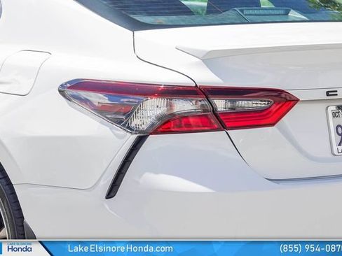 Used 2024 Toyota Camry SE FWD image 12