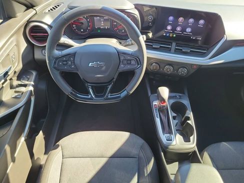 Certified 2024 Chevrolet Trax RS image 14