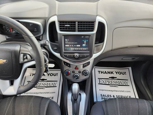 Used 2017 Chevrolet Sonic LT image 15