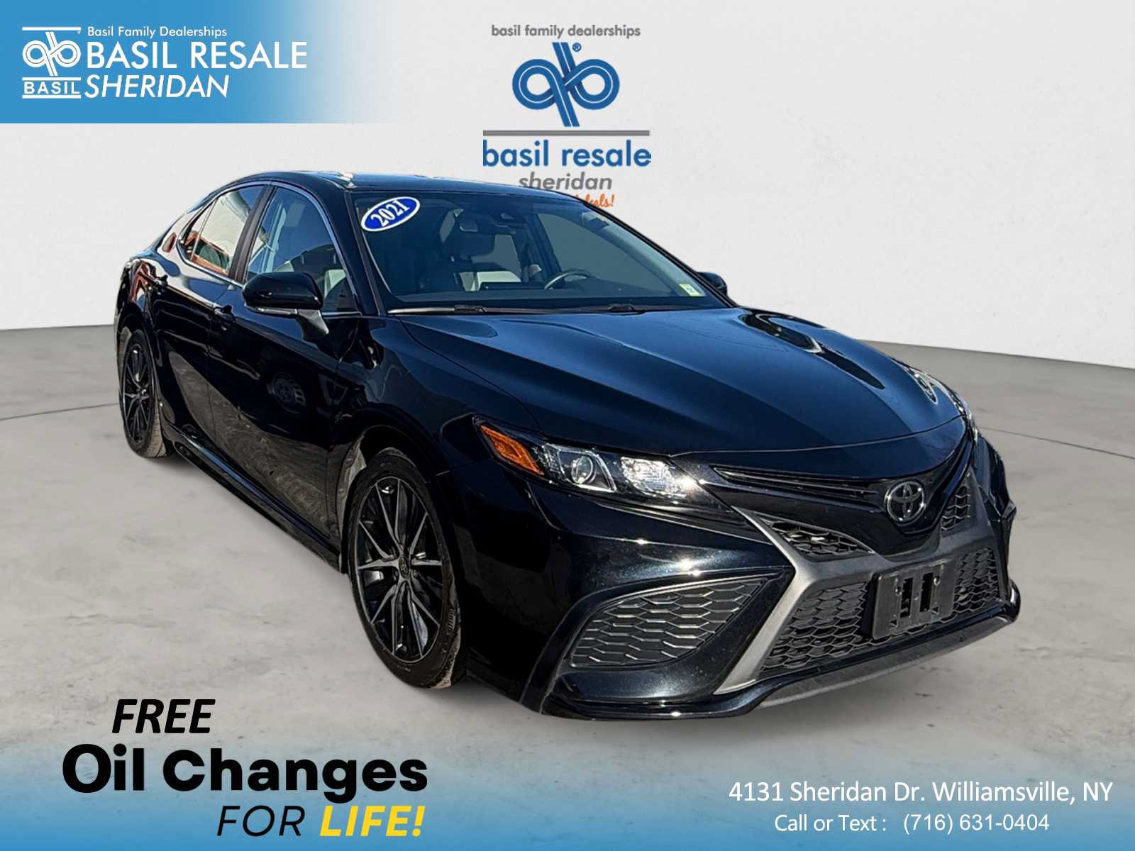 Used 2021 Toyota Camry SE w/ Cold Weather Package AWD/4WD image 1