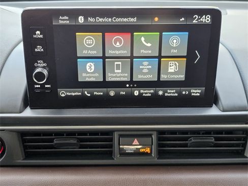 Used 2025 Honda Pilot Elite image 13