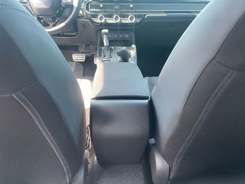 New 2025 Honda Civic Sport image 18