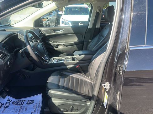 Used 2023 Ford Edge SEL image 6
