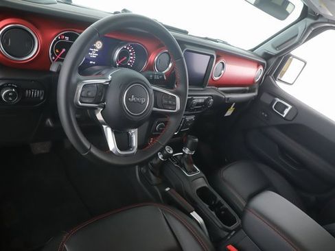 Used 2022 Jeep Gladiator Rubicon w/ Trailer Tow Package image 17