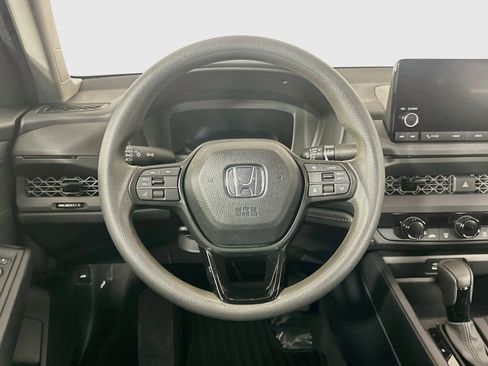 Used 2025 Honda Accord LX image 16