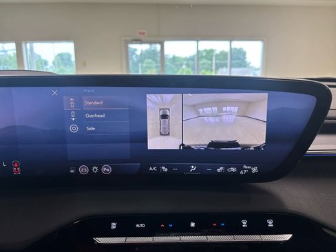 Used 2025 Buick Enclave Sport Touring w/ Power Package image 39