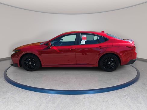 New 2026 Toyota Camry SE FWD image 8