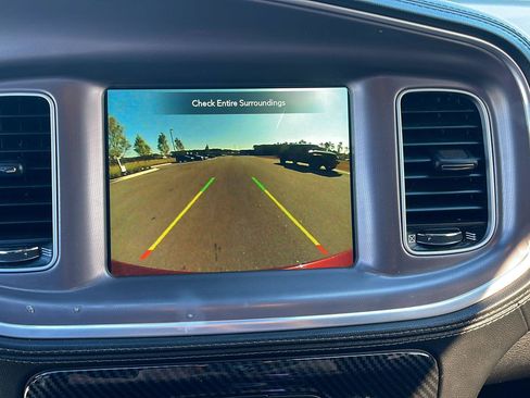 Used 2022 Dodge Charger Scat Pack RWD image 18