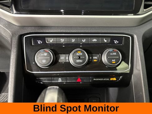 Used 2023 Volkswagen Atlas Cross Sport SE w/ Panoramic Sunroof Package FWD image 20