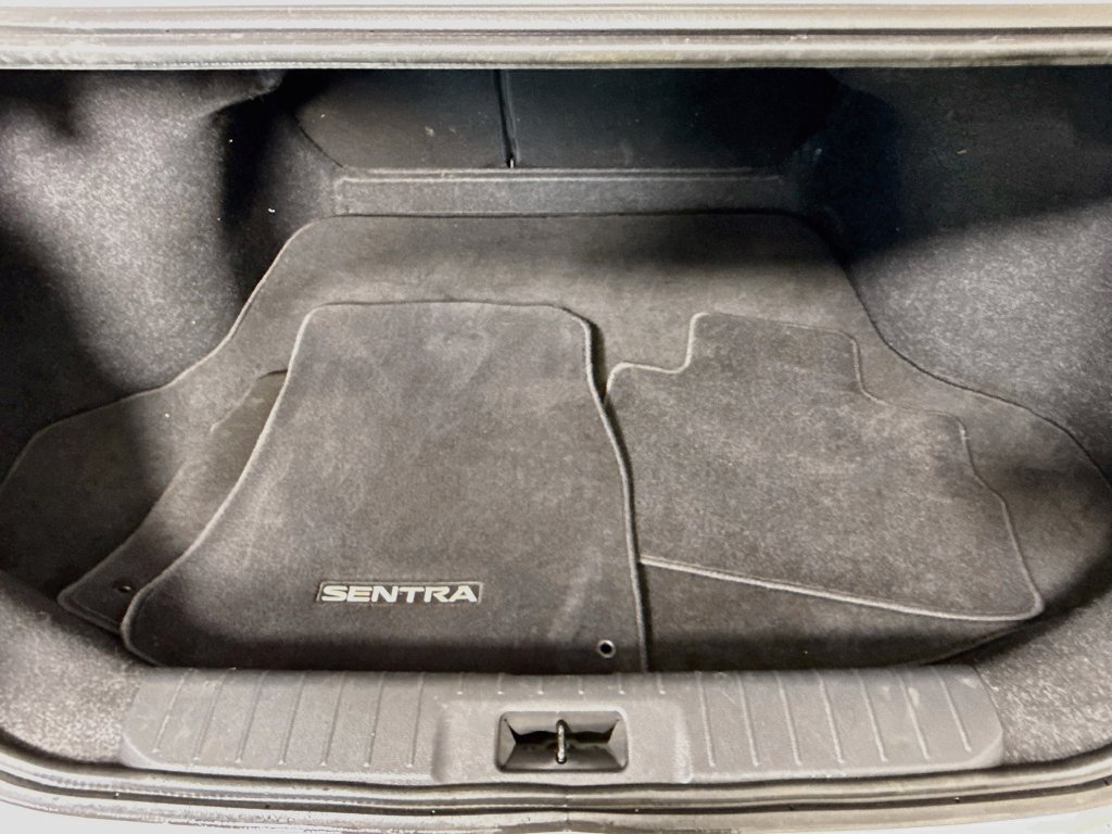 Used 2022 Nissan Sentra SV FWD image 26