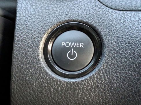 Certified 2025 Toyota Camry SE w/ Convenience Package image 28