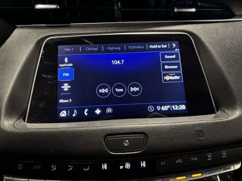 Used 2020 Cadillac XT4 Premium Luxury FWD image 34
