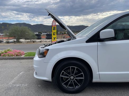 Used 2018 Dodge Grand Caravan GT FWD image 32