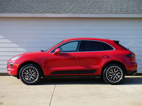 Used 2017 Porsche Macan S image 12
