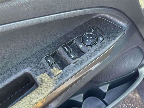 Used 2019 Ford EcoSport SE w/ SE Convenience Package image 16