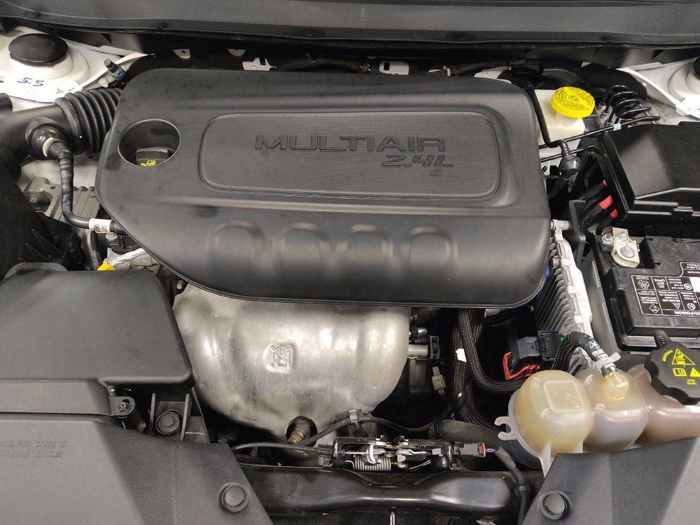 Used 2019 Jeep Cherokee Latitude w/ Popular Appearance Group FWD image 30