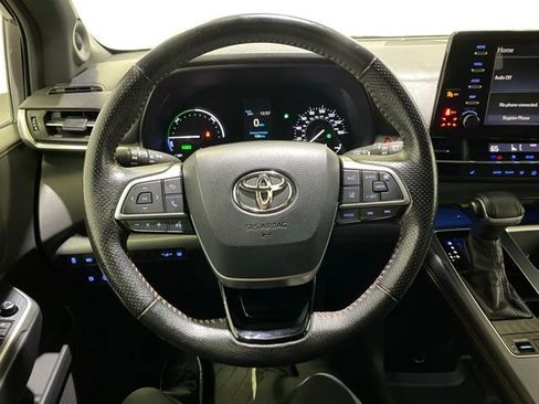 Certified 2021 Toyota Sienna XSE w/ XSE Plus Package image 19