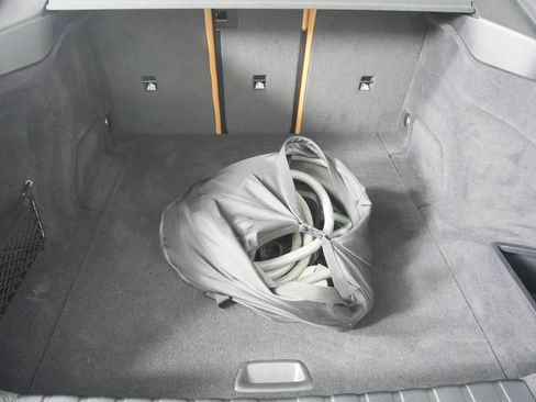 Used 2023 BMW i4 eDrive35 RWD image 16