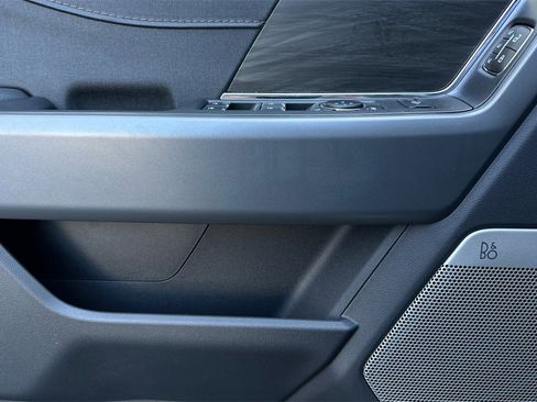 New 2025 Ford F150 Lariat w/ Equipment Group 502A High image 8