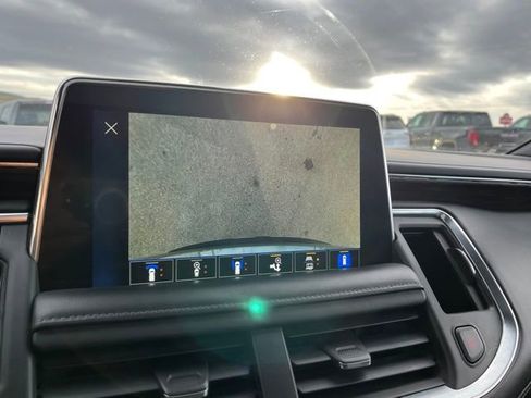 Used 2022 Chevrolet Suburban Z71 w/ Off-Road Capability Package image 55