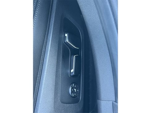 New 2026 BMW 330i Sedan w/ Premium Package image 25