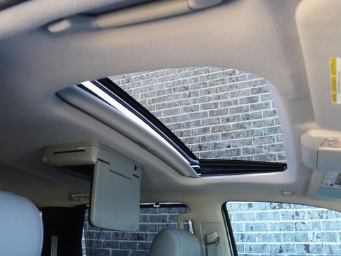 Used 2016 Toyota Sequoia Limited image 29