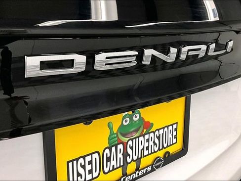 Used 2025 GMC Acadia Denali w/ Super Cruise Package image 9