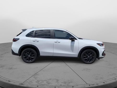 Certified 2025 Honda HR-V Sport image 2