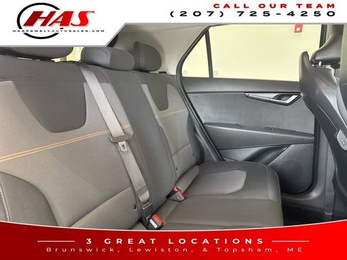 Used 2023 Kia Niro LX image 11