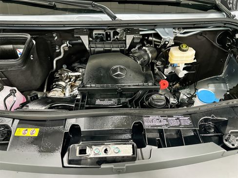 New 2025 Mercedes-Benz Sprinter 2500 image 28