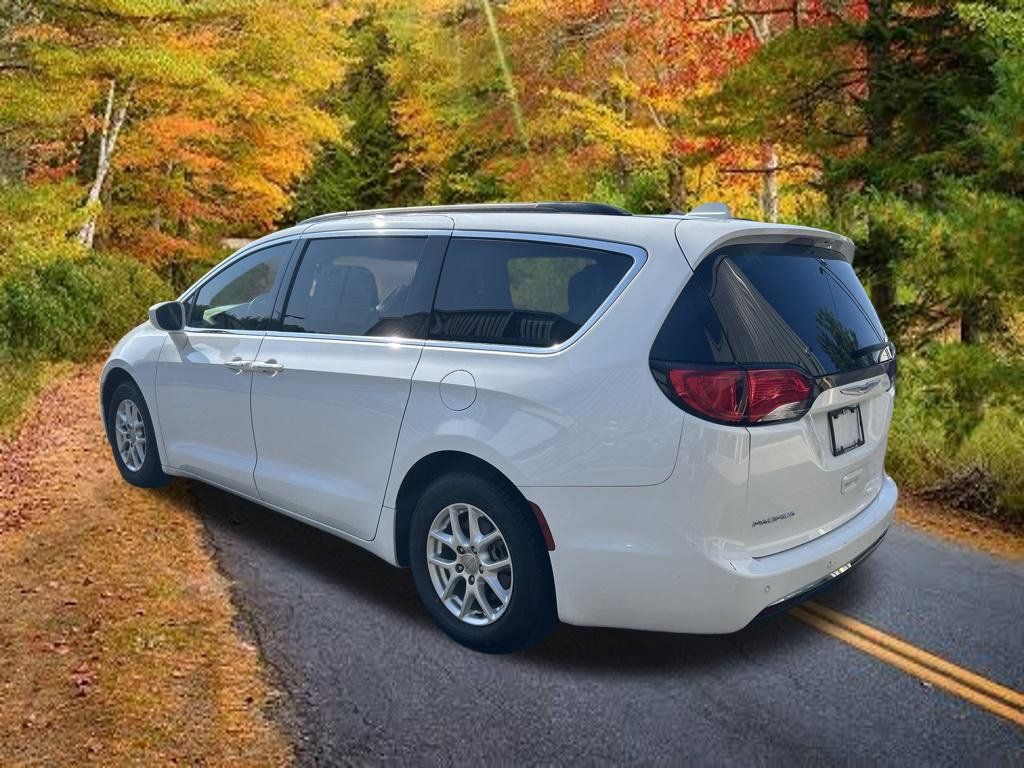 Certified 2020 Chrysler Pacifica Touring FWD image 7