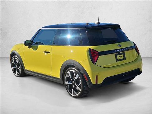 Used 2025 MINI Cooper S image 8