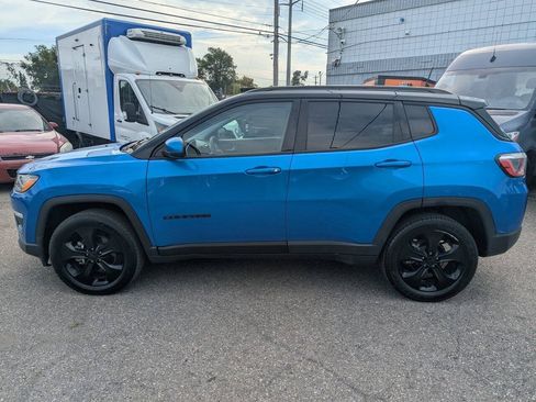Used 2019 Jeep Compass Latitude AWD/4WD image 4