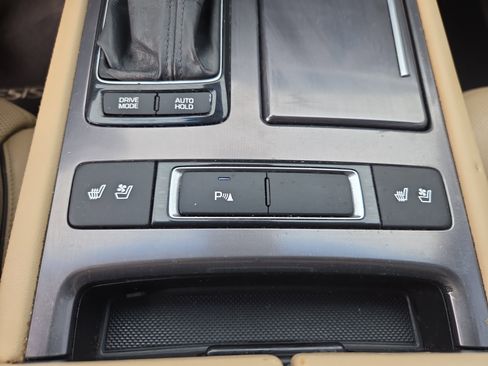 Used 2015 Hyundai Genesis 3.8 w/ Option Group 03 image 17