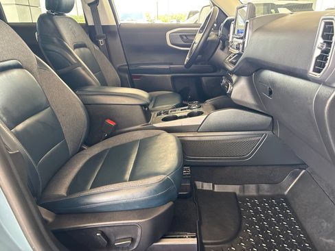 Used 2022 Ford Bronco Sport Outer Banks w/ Tech Package AWD/4WD image 18
