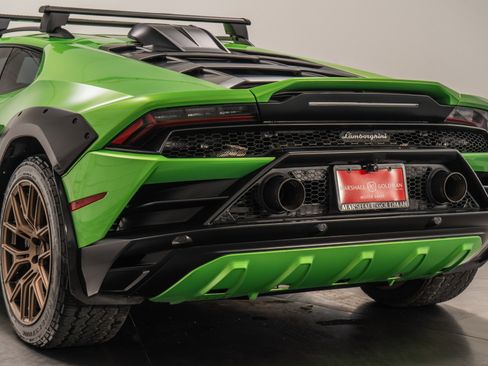 Used 2024 Lamborghini Huracan Sterrato image 43