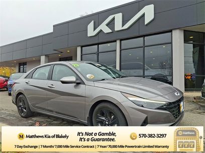 Used 2023 Hyundai Elantra SEL w/ Winter Weather Package