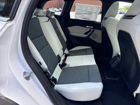 New 2026 BMW X1 xDrive28i w/ Technology Package AWD/4WD image 25