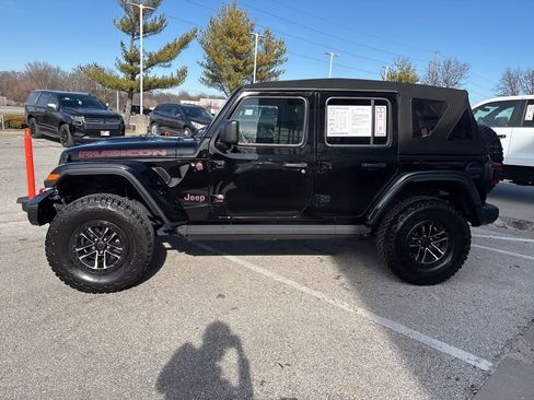 Used 2024 Jeep Wrangler Unlimited Rubicon image 17
