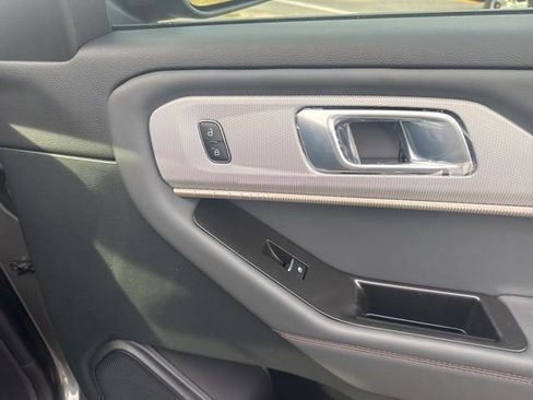 New 2026 Ford Explorer Active image 30