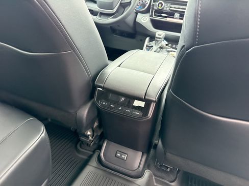 Certified 2026 Toyota Highlander XLE image 22